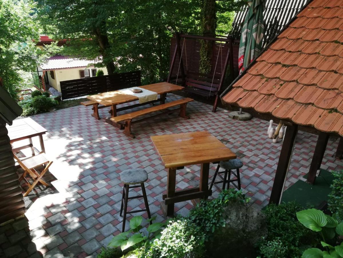 Holiday Home Mreznica Gornji Zvečaj Buitenkant foto