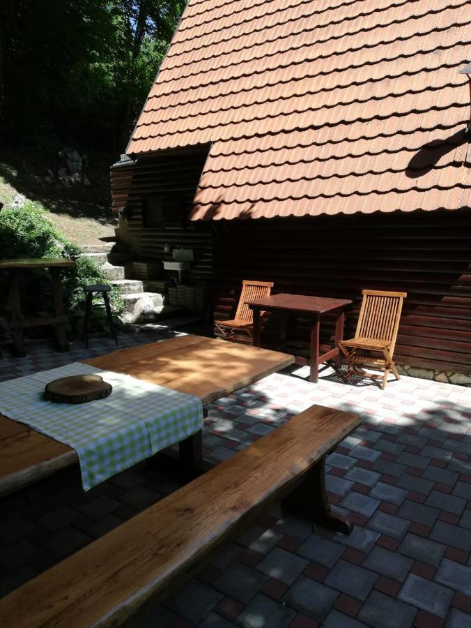 Holiday Home Mreznica Gornji Zvečaj Buitenkant foto